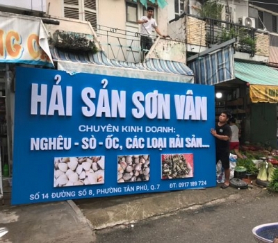 Bảng Hiệu Chữ Mica Là Gì? Ưu Nhược Điểm & Ứng Dụng Thực Tế