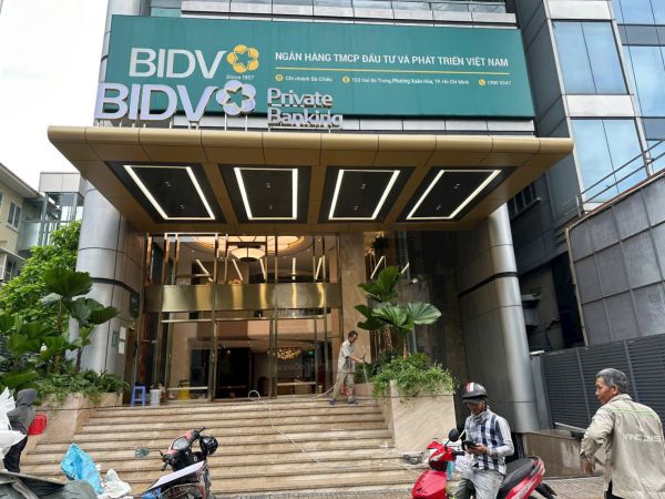 Bảng hiệu ngân hàng BIDV — hình ảnh công trình