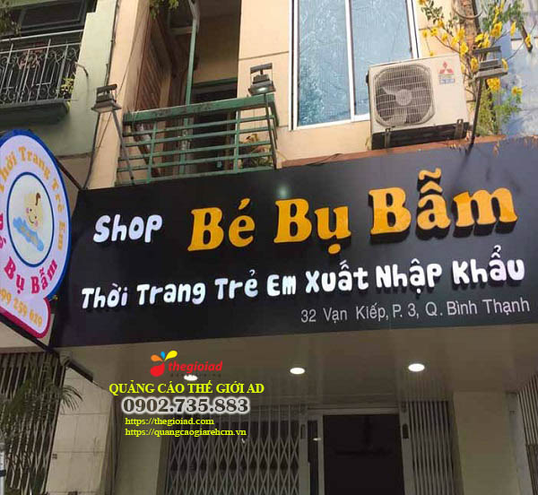 bảng hiệu quần áo trẻ em