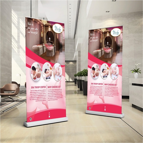 Standee